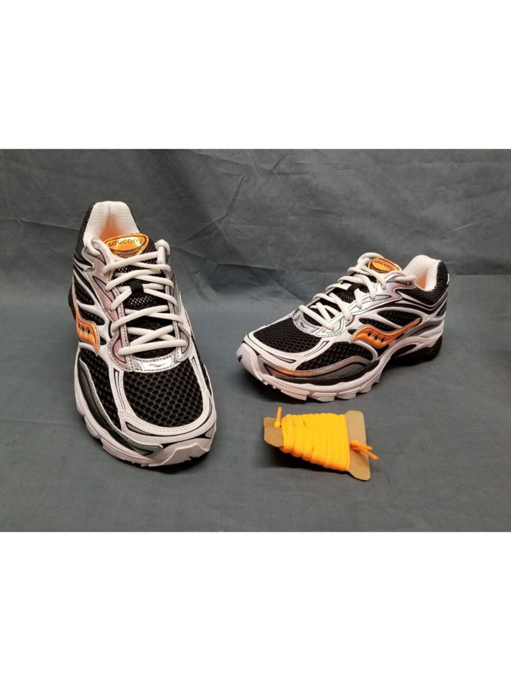Saucony ProGrid Omni 9 White/Black/Orange Men's Size 13 NEW NO BOX!